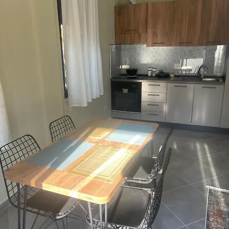 Guest Apartment *
